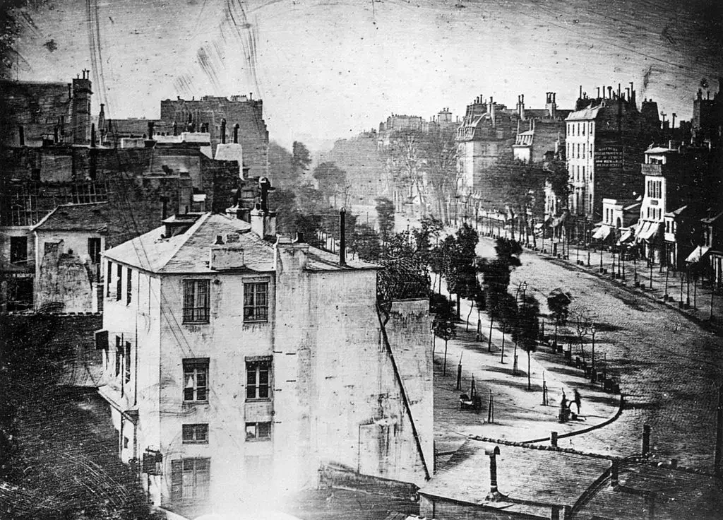 Boulevard_du_Temple_by_Daguerre_first-ever-picture-of-human-camera-deals-online
