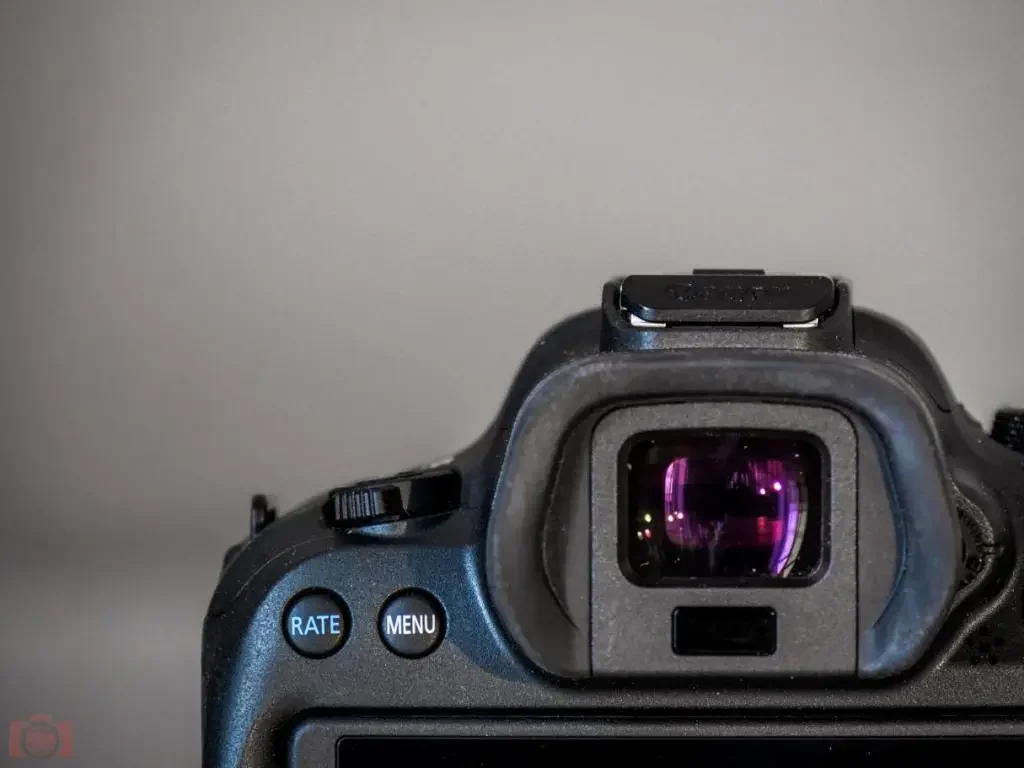 Canon-EOS-R6-Mark-II-camera-product-photos-camera-deals viewfinder